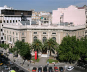 La Comisión de Extranjería del Colegio de Abogados de Barcelona considera necesario que haya un procedimiento administrativo que regule el 