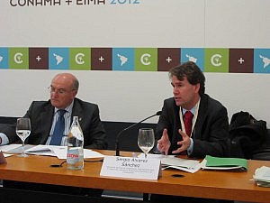 Carnicer destaca la evolución de las corporaciones colegiales como lección de solidaridad