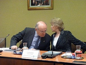 Carnicer pide a la defensora del Pueblo que presente recurso de inconstitucionalidad contra las tasas