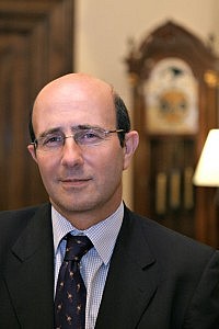 La Intercolegial catalana alerta de los riesgos del Anteproyecto de Ley de servicios profesionales