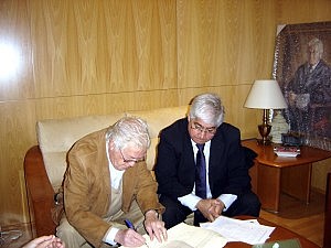 El Colegio de Huelva y los jueces firman un convenio para impulsar la mediación