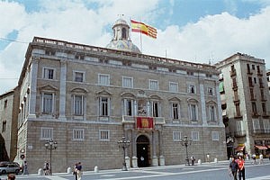Cataluña se suma a Andalucía y recurrirá la Ley de Tasas ante el Tribunal Constitucional