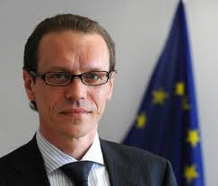 Comisario Europeo de Fiscalidad, Unión Aduanera, Lucha contra el Fraude y Auditoría