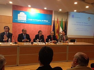 El Colegio de Málaga y la UNIA entregan 114 nuevos títulos de Experto Universitario en diferentes áreas jurídicas