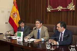 Nuevo libro sobre Captación y fidelización de clientela por los despachos de abogados presentado en el ICA Sevilla