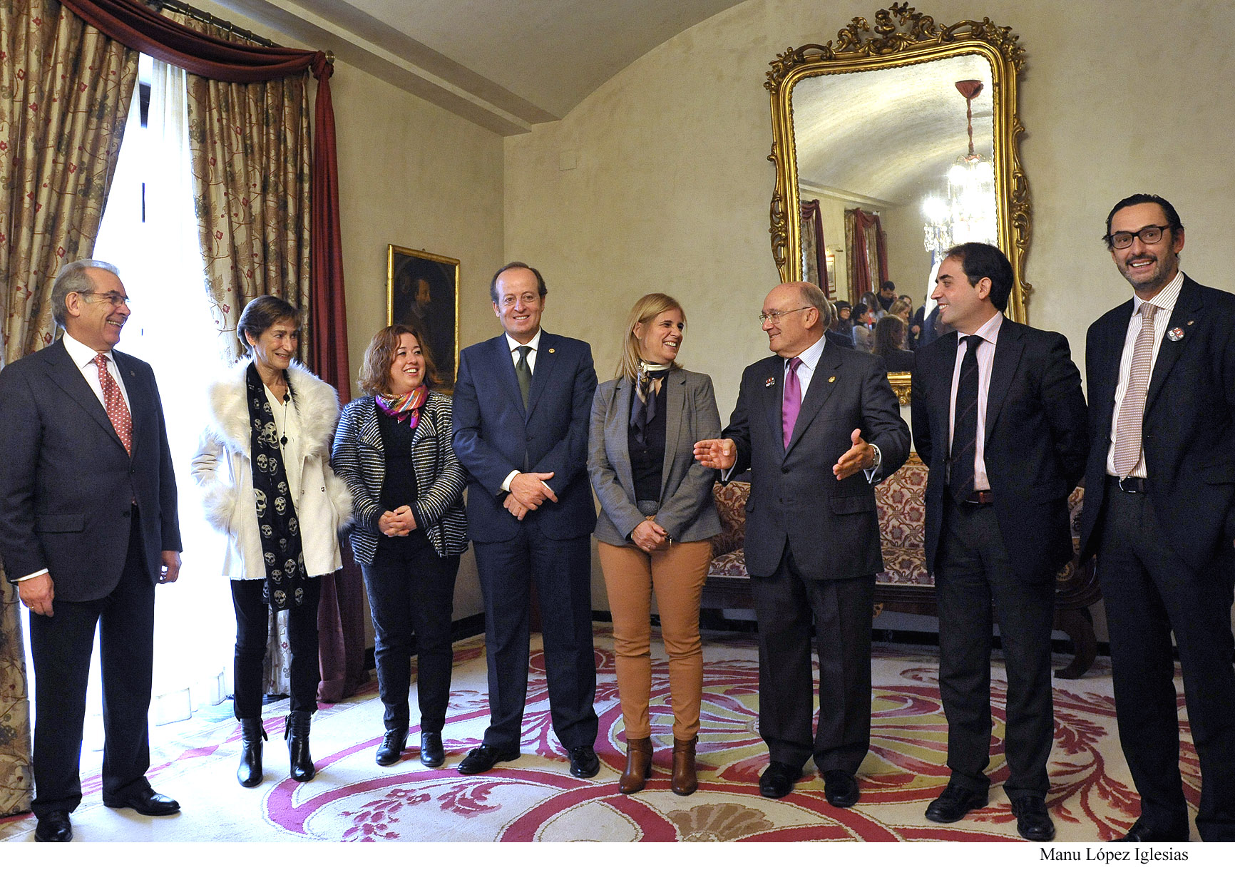 Alcaldesa recibe presidente CGAE _ 02