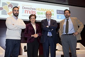 Mesa redonda sobre el 65 Aniversario de la Declaración Universal: soluciones a un eclipse de los Derechos Humanos