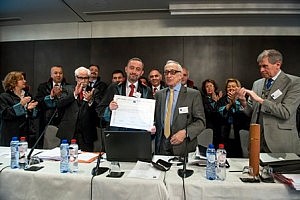 Entrega del Premio Derechos Humanos CCBE 2013 al Colegio de Abogados de Estambul