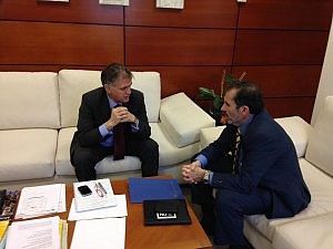 ICA Málaga impulsa la mejora de las condiciones de trabajo de los abogados en las prisiones