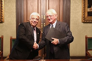 Acuerdo entre la ‘Revista Jurídica de Cataluña’ y Aranzadi para modernizar esta publicación