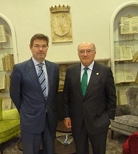 El ministro de Justicia realiza una visita institucional a la Abogacía