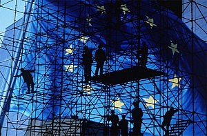 La Comisión Europea insta a los partidos políticos nacionales a que aúnen esfuerzos para garantizar unas elecciones libres y justas en Europa