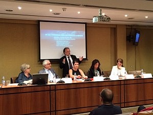 Expertos piden que los derechos humanos rijan las políticas migratorias