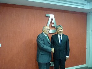 El ministro de Justicia de Vietnam visita la sede del Consejo General de la Abogacía Española