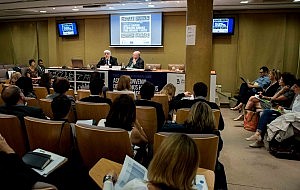 Carnicer pide la revisión de los tratados y que se sancionen las conductas contra los derechos de los refugiados