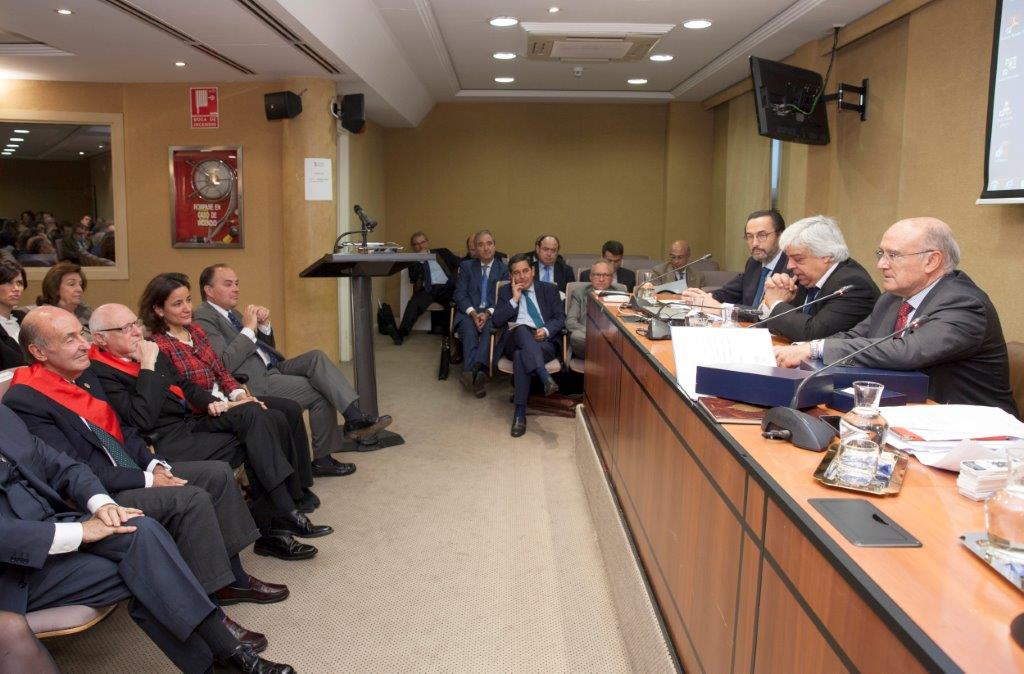 Condedoración Roca Pérez-Llorca publico