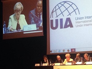El Senado Internacional de la UIA alerta de amenazas a la independencia del abogado