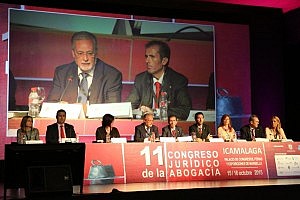 El defensor del Pueblo Andaluz clausura el 11º Congreso Jurídico de la Abogacía de Icamálaga