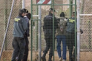 Ante la entrada en vigor de la reforma de la Ley de Extranjería que intenta la legalización de las “devoluciones en caliente”