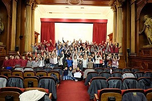 El Colegio de Barcelona acerca el mundo del derecho a estudiantes de primaria para hacer prevalecer los derechos humanos