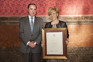 El Colegio de Lucena designa a la magistrada Ana María Ferrer como madrina de nuevos colegiados