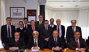 Decano ICA VIC CICAC medalla (3)