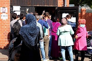 Las refugiadas sufren agresiones, explotación y acoso sexual, según Amnistía Internacional