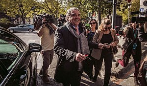 La corro a bofetadas