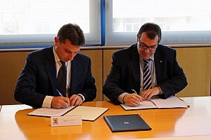 El Colegio de Tarragona firma un protocolo de resolución de conflictos con los Mossos de Esquadra