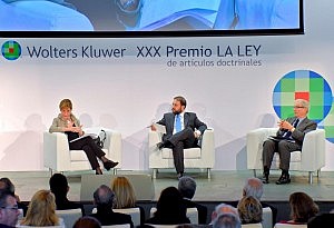 Entrega del XXX Premio La Ley: Victoria Ortega y Antonio Garrigues debaten sobre las propuestas de la Abogacía al futuro Gobierno
