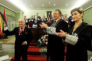 ICA Granada Botón de Oro (2)