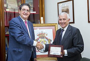 Reconocimiento del Colegio de Abogados de Sevilla al letrado José Manuel Castro Muñoz