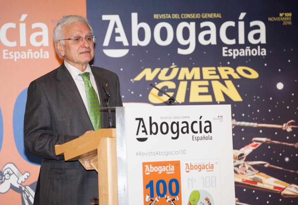 Francisco Muro, director de la Revista