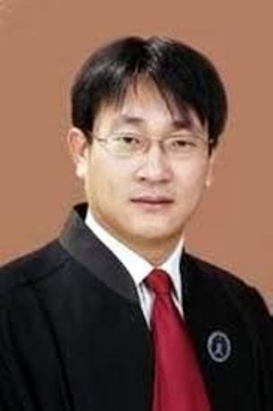 Wang Quanzhang (233 kb)