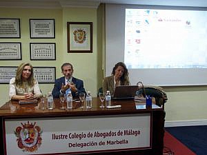 El Colegio de Málaga y el Banco Santander facilitan a los clientes el pago fraccionado de las minutas