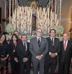 Entrega del Baston de Mando del Colegio de Abogados de Sevilla a la Virgen de la Concepción de la Hermandad del Silencio