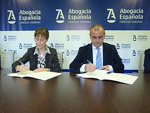 La Plataforma del Tercer Sector y la Abogacía Española refuerzan su colaboración en defensa de los colectivos más vulnerables