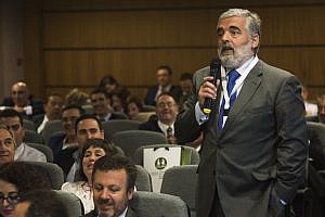 Asistentes a las Jornadas de EPJ debaten sobre el sistema de acceso y las competencias tecnológicas en el ejercicio de la profesión