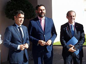 Alcalde, consejero y decano