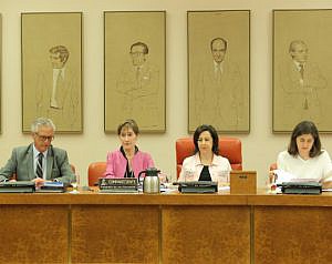 Victoria Ortega aporta al Congreso de los Diputados la visión de la Abogacía para diseñar una Justicia en nombre del interés común