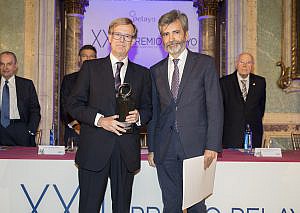 Antonio Hernández-Gil Álvarez-Cienfuegos, galardonado con el XXIII premio Pelayo