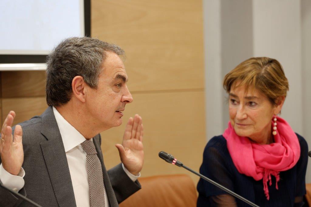 ZAPATERO Y PRESIDENTA7