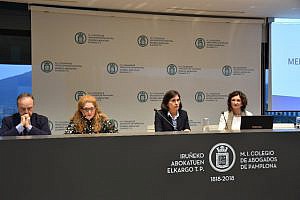 Más de un centenar de abogados participa en Pamplona en la jornada sobre menores del Aula de DDHH