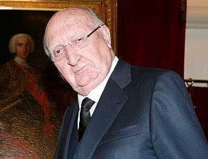 Fallece Aurelio Menéndez, Gran Cruz al Mérito en el servicio de la Abogacía