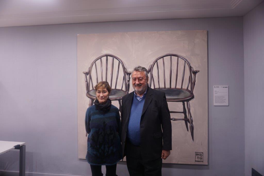 JOAQUIN GARCIA TABOADA Y VICTORIA ORTEGA CUADRO SILLAS