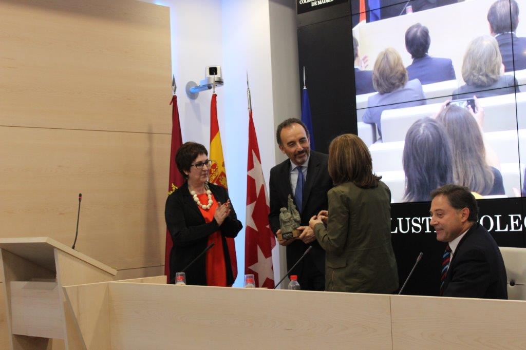 04 Manuel Marchena recibe el galardón