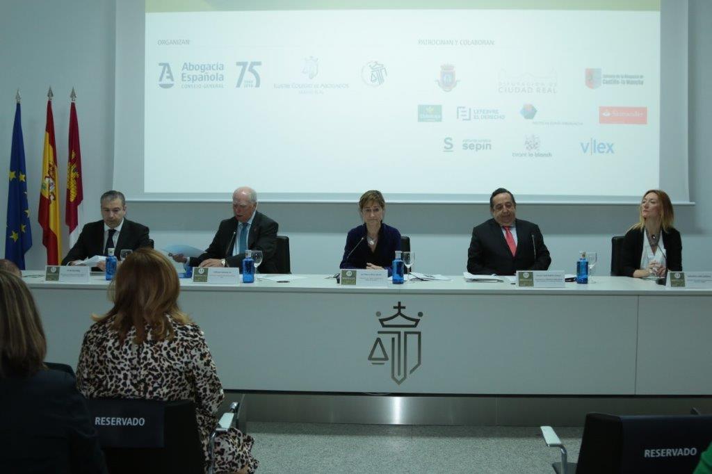 JORNADAS ESCUELAS PRACTICA JURIDICA CIUDAD REAL (4)