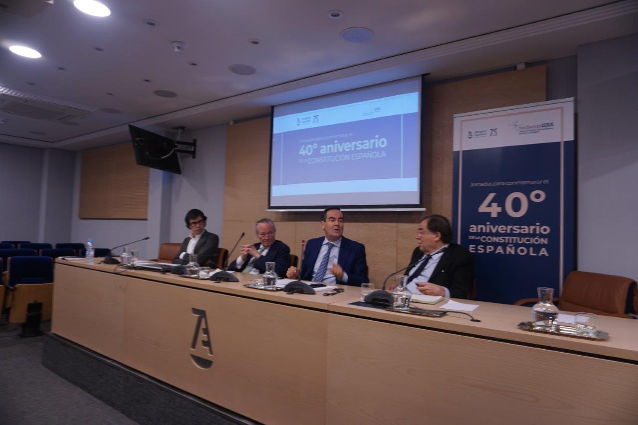 2 MESA PIQUE BONO CARRERAS (2)