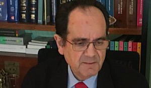 Salvador Asenjo, abogado: “Los ciudadanos están en clara situación de inferioridad frente a las aseguradoras”