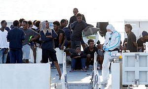 Al menos 55 migrantes han perdido la vida en noviembre intentando alcanzar las costas españolas